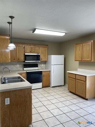 Photo - 4209 Rainlily St