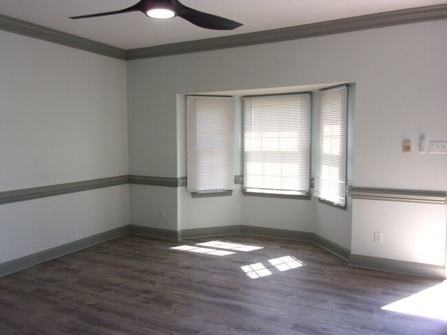 Photo - 403 N Wilson St