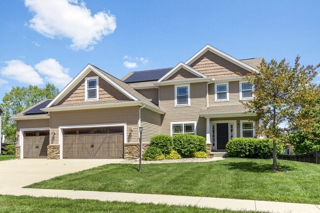 Photo - LUXURY 5 BEDROOM HOME AVAILABLE IN MAHOMET