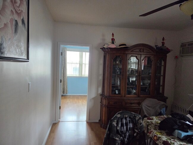 Photo - 4634 Beach 46th St Unit Apt. 2