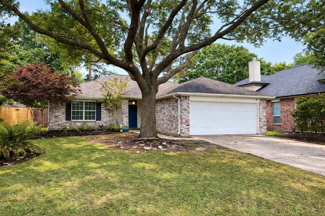 Building Photo - 21510 Forest Colony Dr