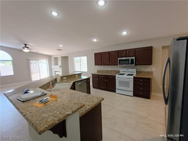 Photo - 1465 Dragon Rock Dr