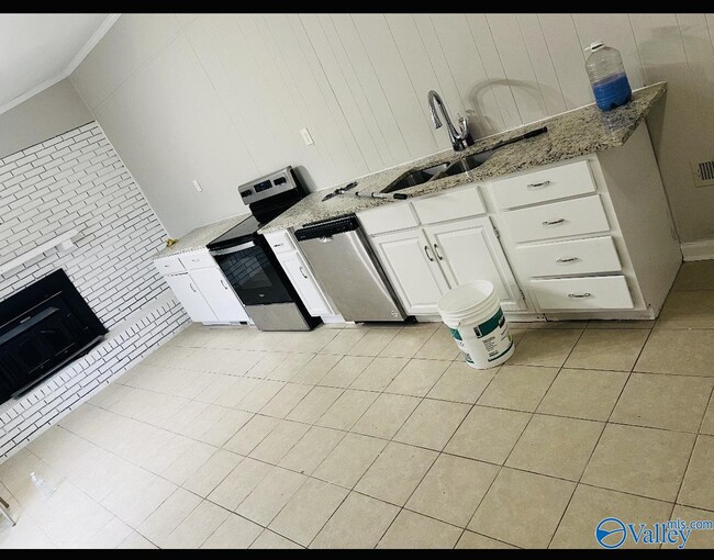 Photo - 3605 6th Ave SW