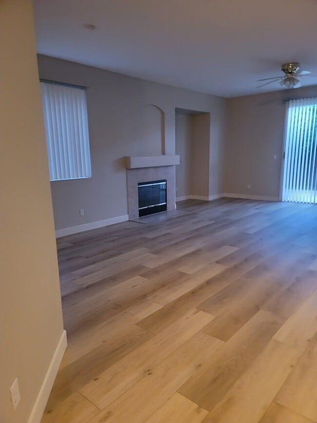 Photo - 2243 Thomsen Way