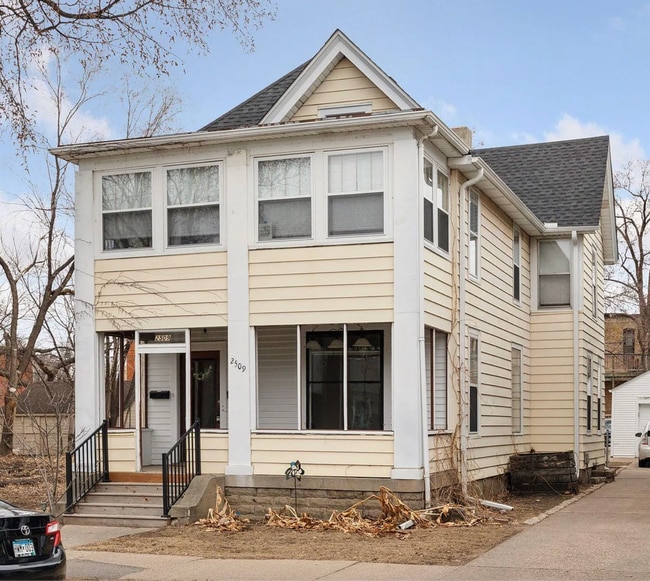 Building Photo - 2509 Aldrich Ave S Unit 1 - Lower