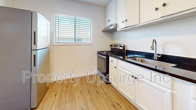 Photo - 1558 Bridge St Unit 20