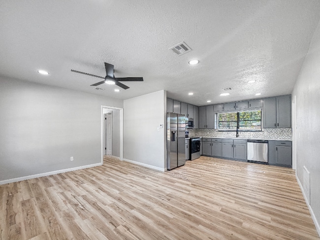 Photo - 1702 W Boyd St