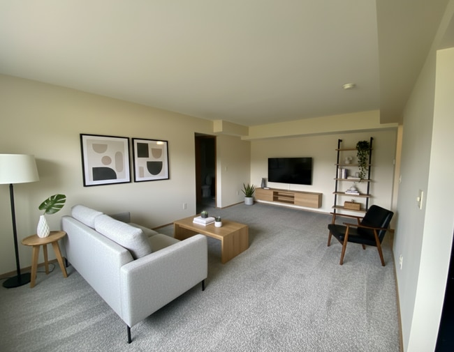 Building Photo - 2 Bedroom/1.5 Bathroom Apartment - First Floor Unit IVA24