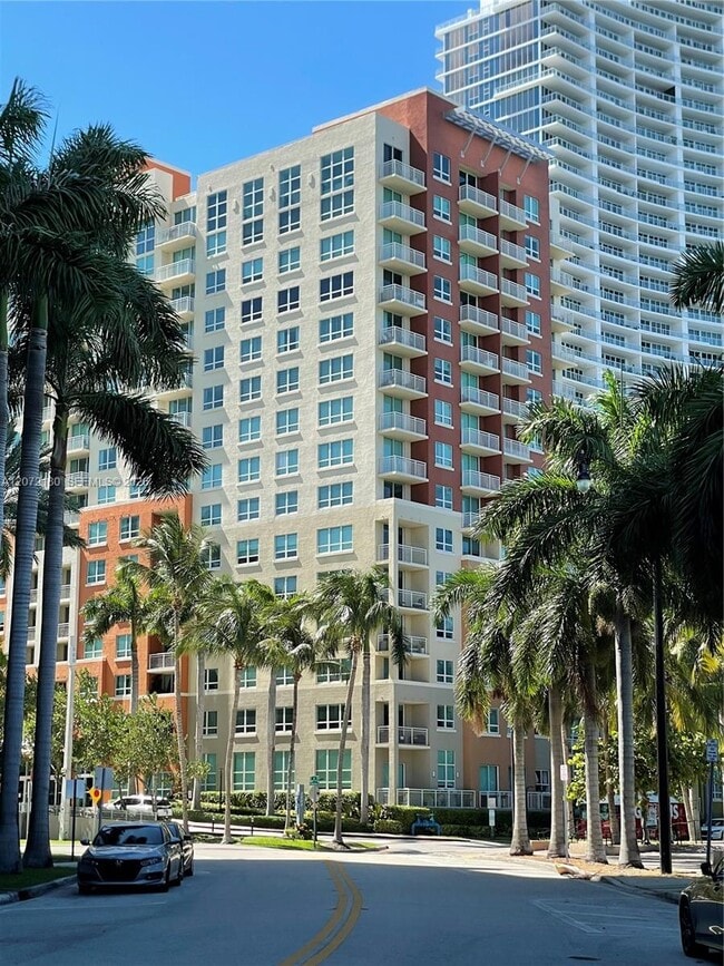 Building Photo - 2000 N Bayshore Dr Unit 205