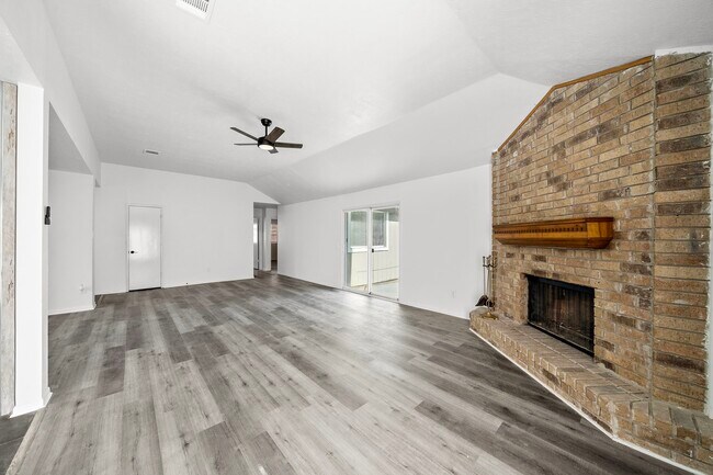 Photo - 1022 Western Meadows Dr
