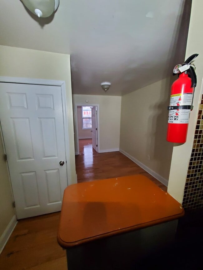 Photo - 1937 N Newkirk St