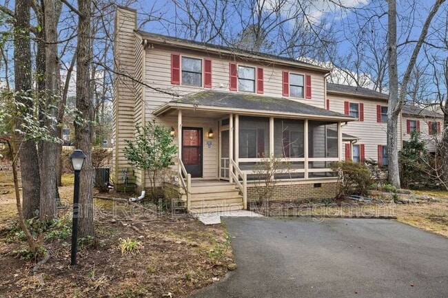 Building Photo - 205 W Poplar Ave Unit E