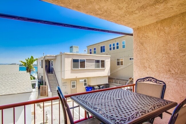 South Mission Beach | Fully Furnished 3BR/3BA | Utilities Included | Available 9/1/26–5/5/27 - South Mission Beach | Fully Furnished 3BR/3BA | Utilities Included | Available 9/1/26–5/5/27 Unit Mission Bay Retreat