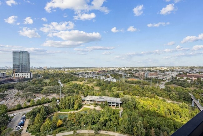 Photo - 3333 Allen Pkwy Unit 1907