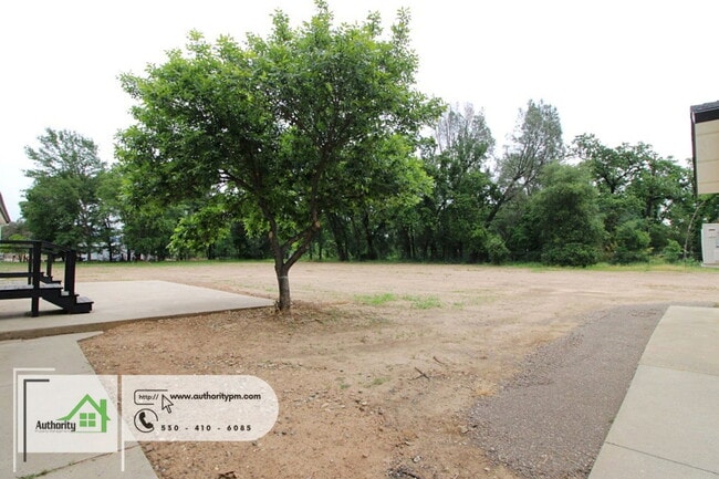 Photo - 22190 Vallotton Ln