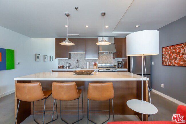 Photo - 615 Hampton Dr Unidad A304