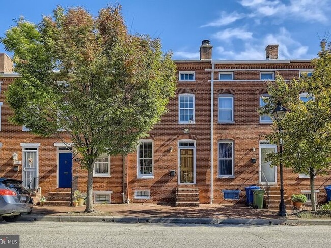 Building Photo - 1314 N Mount St Rental