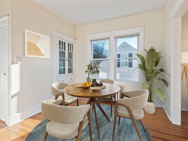 Photo - 270 Lovell St Unit 2