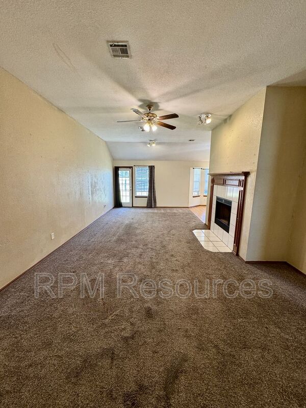 Photo - 2129 Harbor Dr