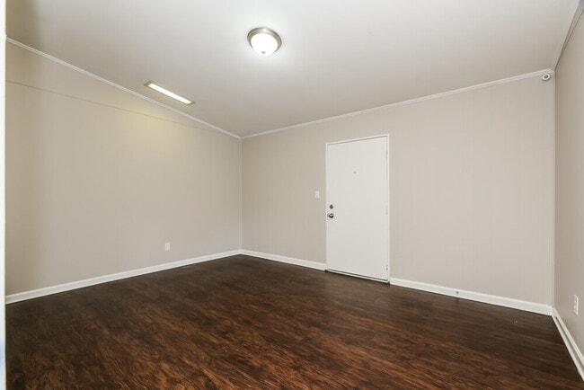 Photo - 2202 Leon Rd