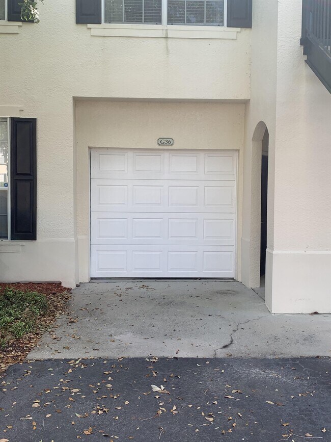 Photo - 9061 Lee Vista Blvd