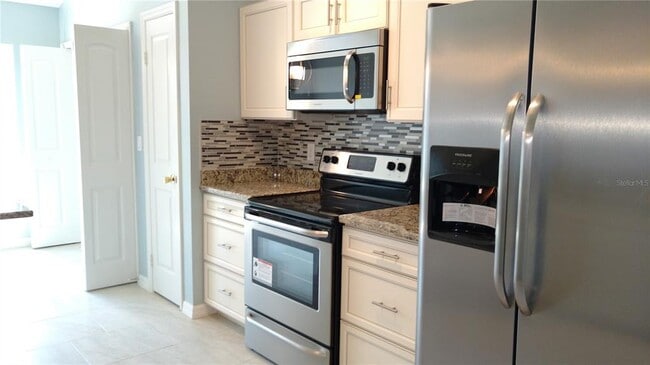 Photo - 28646 Tanner Dr