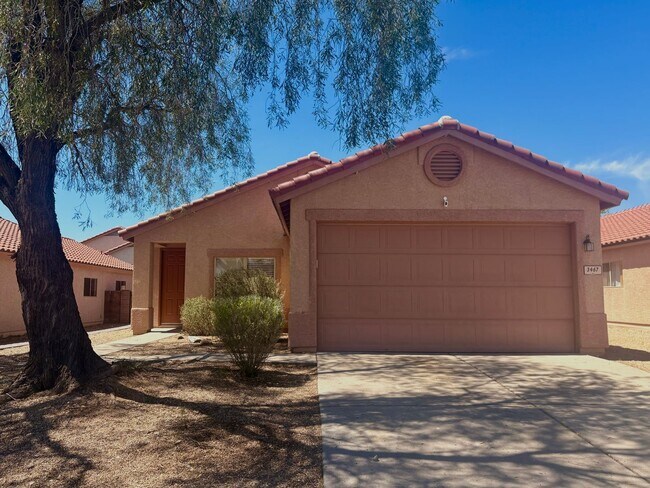Photo - 3 Bed 2 Bath Gated Home On Grant & Silverbell With Community Pool