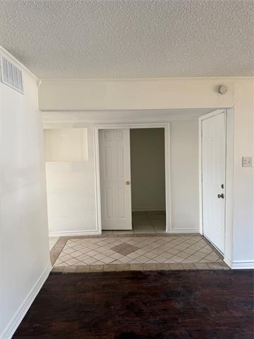 536 Valley Park Dr