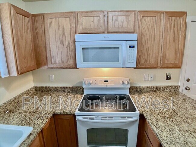 Photo - 2779 W 5525 S Unidad E-25