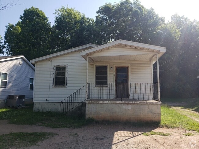 Building Photo - 1706 W Washington St Rental