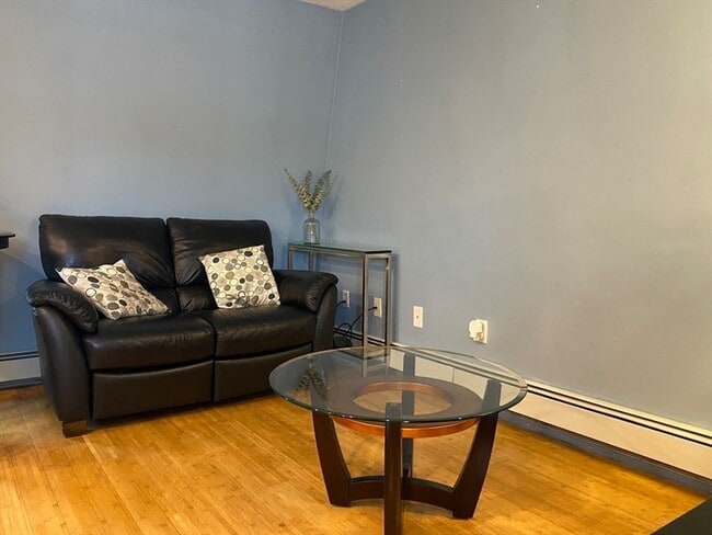 Photo - 88 Pearl St Unit 3