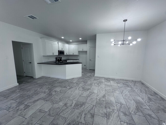 Photo - 11902 Evanston Ave Unit A