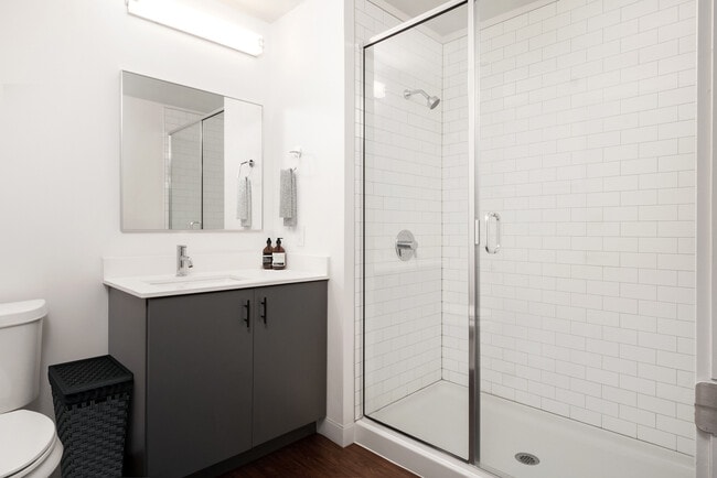 1 Bedroom Newstead: Bathroom - Metropolitan Flats