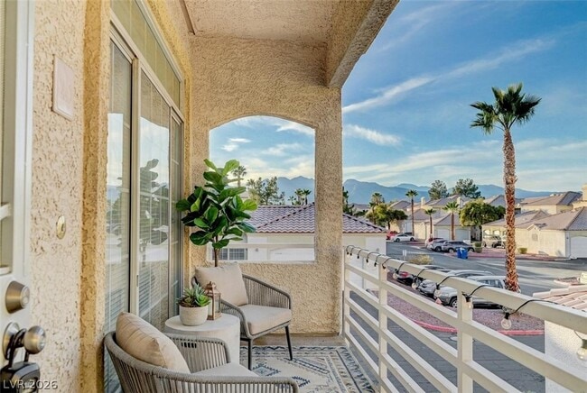 Photo - 1900 N Torrey Pines Dr Unit 225