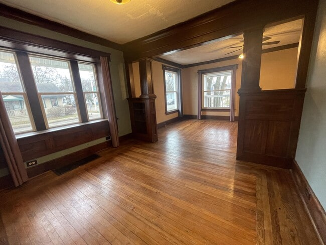 Photo - 329 S Clemens Ave