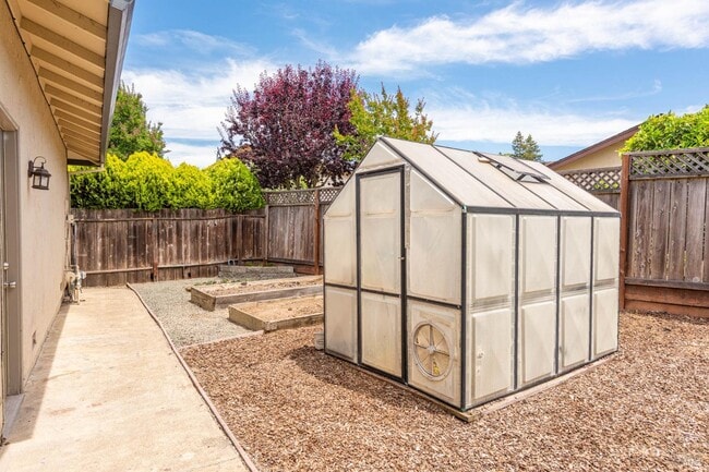 Photo - 2454 Dunaway Dr