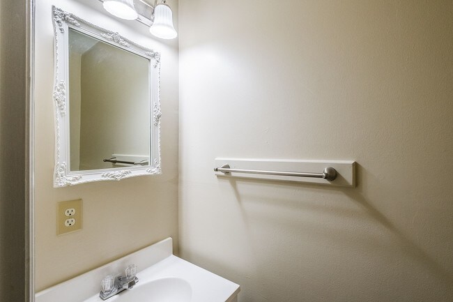 Photo - Park View Apartments