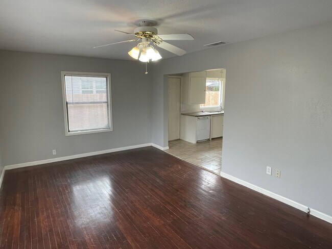 Photo - 2607 27th St