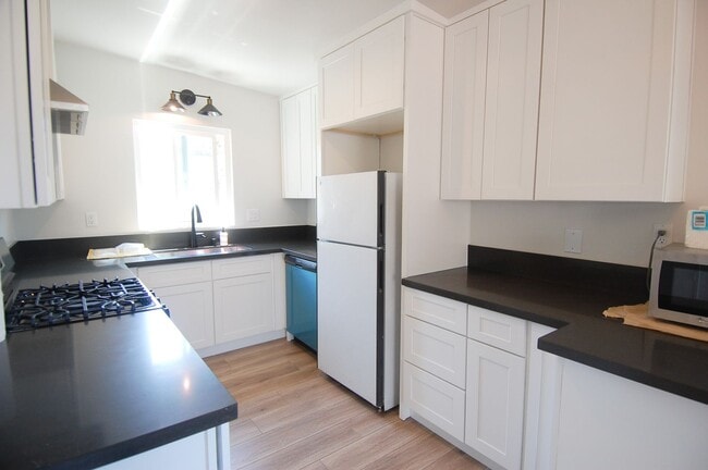 Photo - 234 W Marquita Unit #B