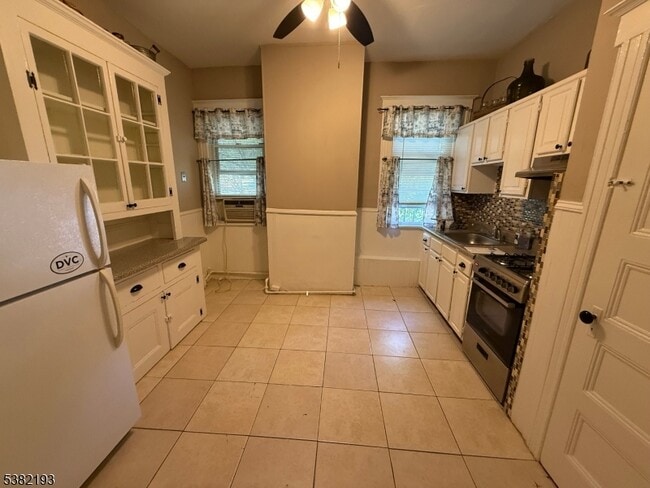 Photo - 644 Oradell Ave