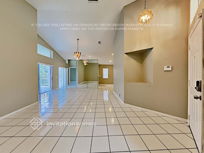 Photo - 161 E Bayridge Dr