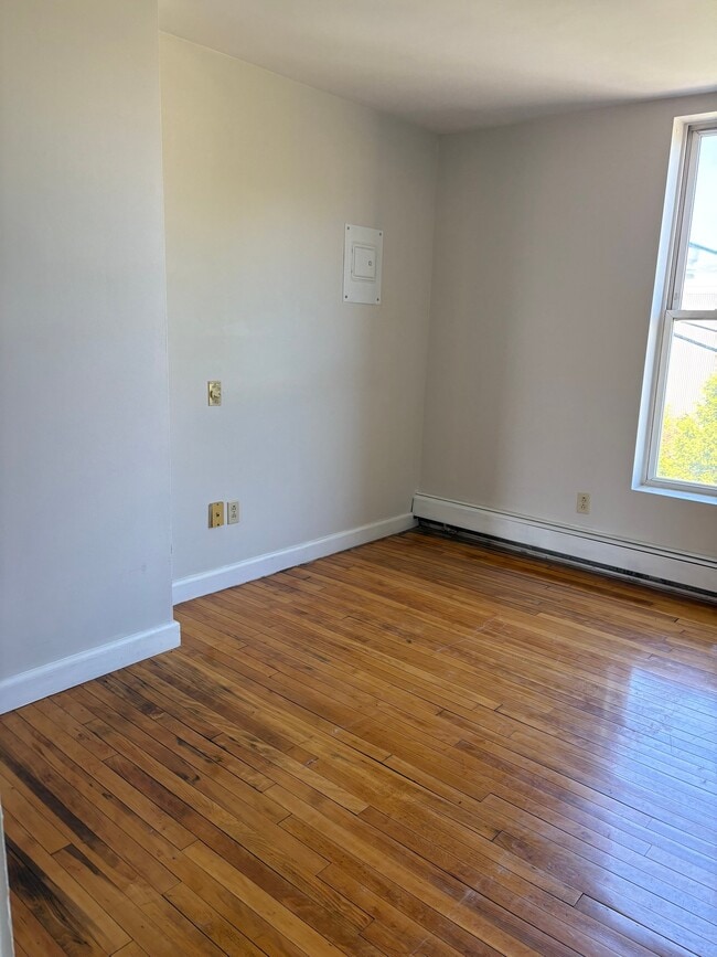 Photo - 23 Spring St Unit 11