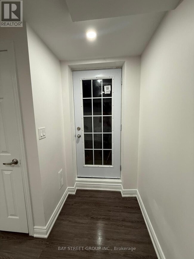 Photo - 68 St Joan of Arc Ave