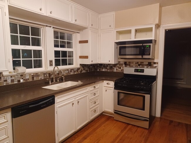 Photo - 1817 Ardath Ave