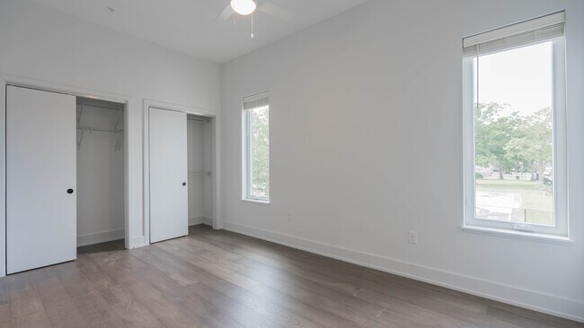 Photo - Hill Standard