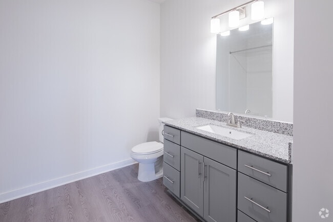 3BR, 2BA - 1,415SF - Primary Bathroom