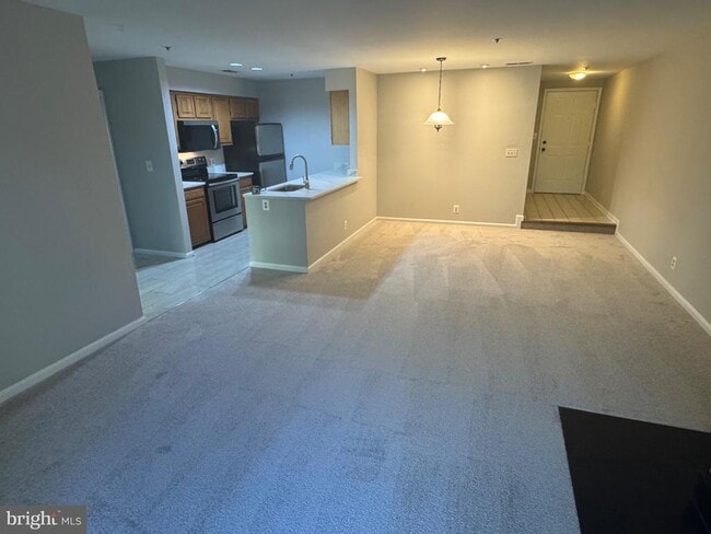 Photo - 240 S Reynolds St Unit 304