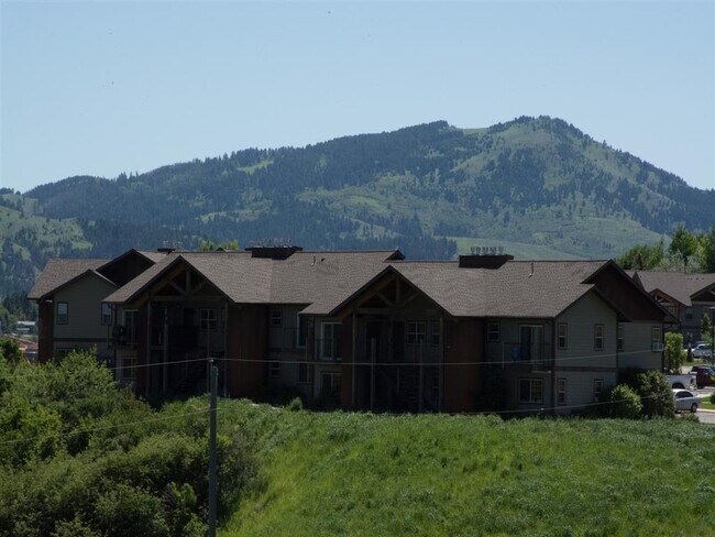 Saddleview Apartment Homes