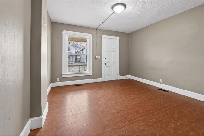 Photo - 1133 S Richland St