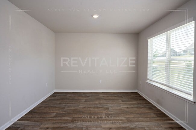 Photo - Dream 2-Story 5 BD 3 BA House in Spanish Fort!